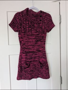 Ashley By 26 International Short-Sleeve Knit Mini Dress in Magenta and Black